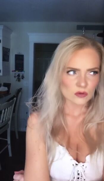 Hailey malles page leaked private photo uncensored HD quality