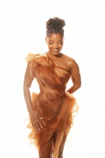Halle bailey leaked private photo uncensored HD quality