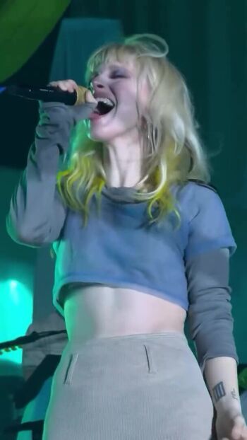 Hayley williams page leaked private photo uncensored HD quality