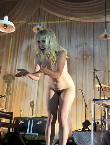 Hayley williams page leaked private photo uncensored HD quality