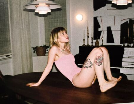 Hayley williams page leaked private photo uncensored HD quality