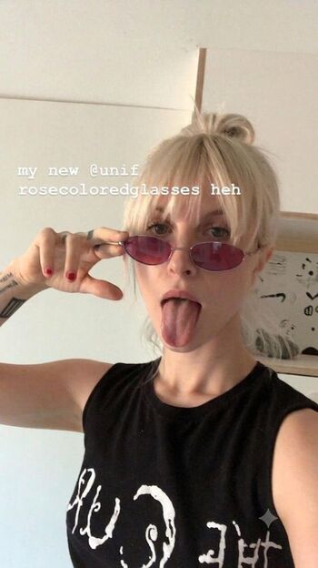 Hayley williams page leaked private photo uncensored HD quality