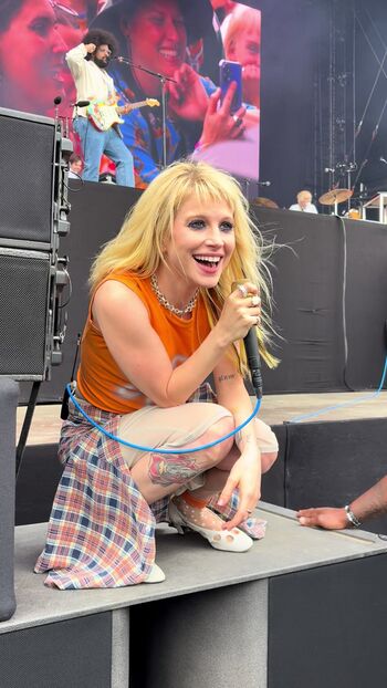Hayley williams page leaked private photo uncensored HD quality
