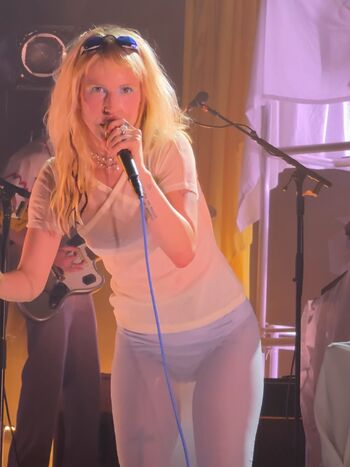 Hayley williams page leaked private photo uncensored HD quality