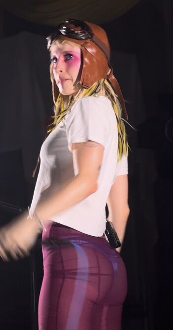 Hayley williams page leaked private photo uncensored HD quality