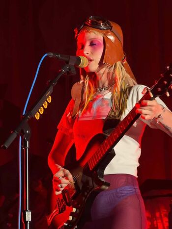 Hayley williams page leaked private photo uncensored HD quality