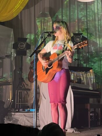 Hayley williams page leaked private photo uncensored HD quality