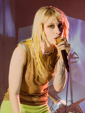 Hayley williams page leaked private photo uncensored HD quality