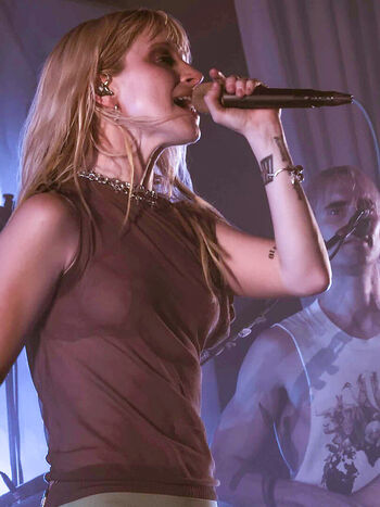 Hayley williams page leaked private photo uncensored HD quality