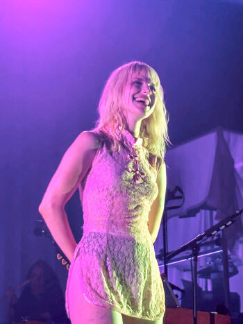 Hayley williams page leaked private photo uncensored HD quality