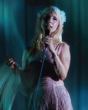 Hayley williams page leaked private photo uncensored HD quality