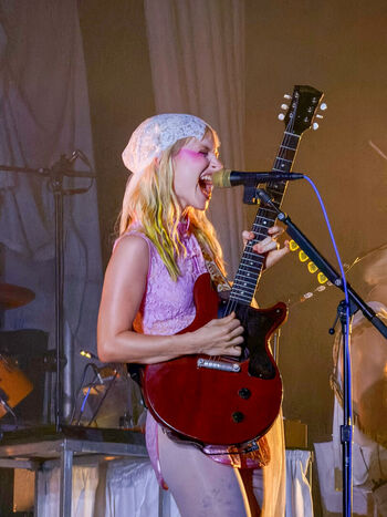 Hayley williams page leaked private photo uncensored HD quality