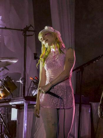 Hayley williams page leaked private photo uncensored HD quality
