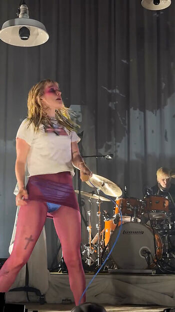 Hayley williams leaked private photo uncensored HD quality
