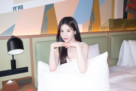 Heejin page leaked private photo uncensored HD quality