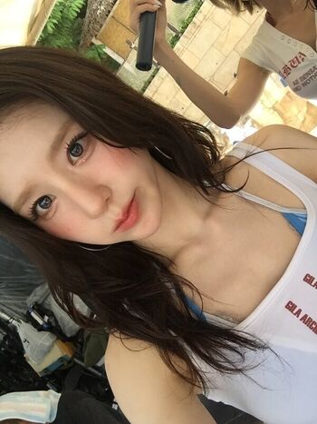 Heejin page leaked private photo uncensored HD quality