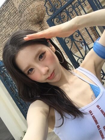 Heejin page leaked private photo uncensored HD quality