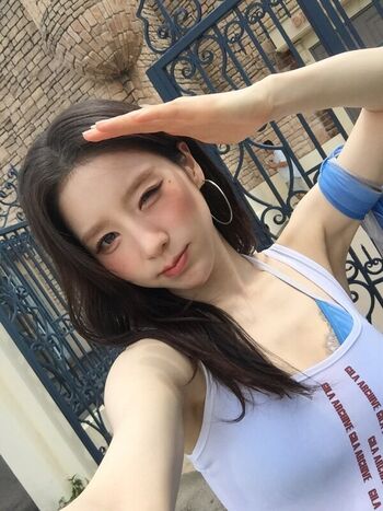 Heejin leaked private photo uncensored HD quality