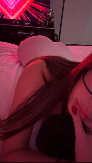 Helydia page leaked private photo uncensored HD quality