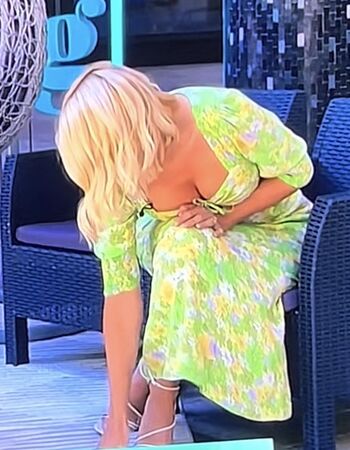 Holly willoughby leaked private photo uncensored HD quality