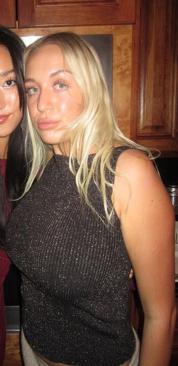 Holly youpa leaked private photo uncensored HD quality