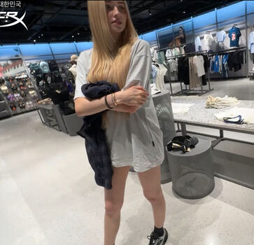 Honeypuu leaked private photo uncensored HD quality
