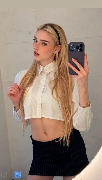 Honeypuu  page leaked private photo uncensored HD quality