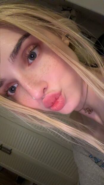 Honeypuu  page leaked private photo uncensored HD quality