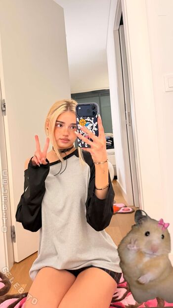 Honeypuu leaked private photo uncensored HD quality
