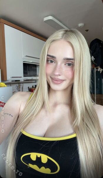 Honeypuu leaked private photo uncensored HD quality