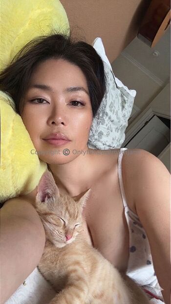Hotmomjane leaked private photo uncensored HD quality