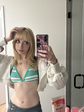 Iluvmeww page leaked private photo uncensored HD quality