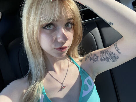 Iluvmeww page leaked private photo uncensored HD quality