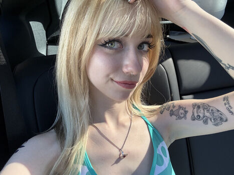 Iluvmeww page leaked private photo uncensored HD quality