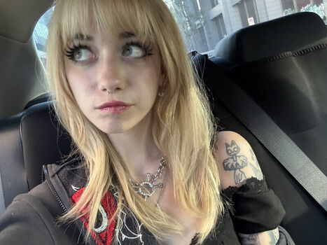 Iluvmeww page leaked private photo uncensored HD quality
