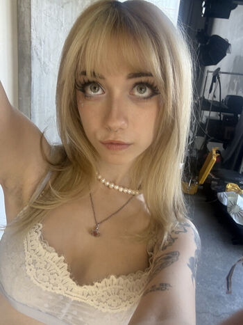 Iluvmeww page leaked private photo uncensored HD quality