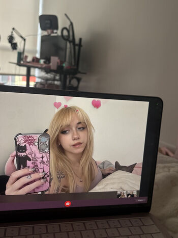 Iluvmeww page leaked private photo uncensored HD quality