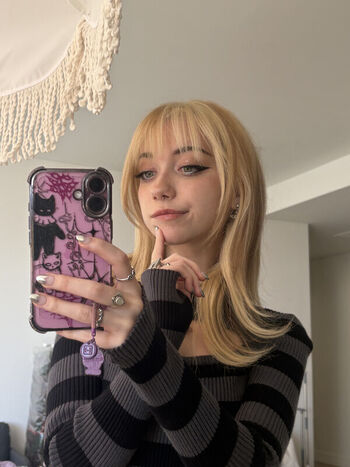 Iluvmeww page leaked private photo uncensored HD quality