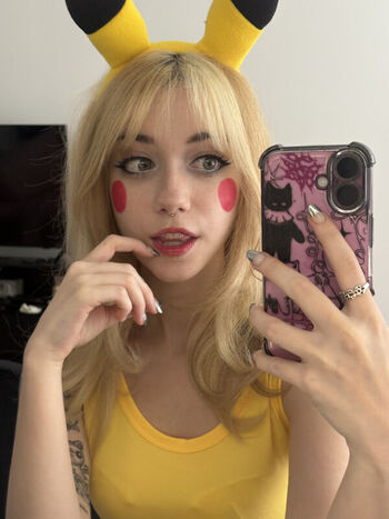 Iluvmeww page leaked private photo uncensored HD quality
