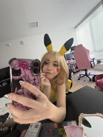 Iluvmeww page leaked private photo uncensored HD quality