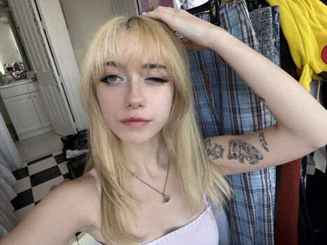 Iluvmeww page leaked private photo uncensored HD quality