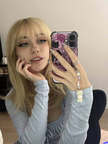 Iluvmeww page leaked private photo uncensored HD quality