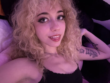 Iluvmeww page leaked private photo uncensored HD quality