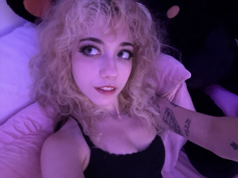Iluvmeww page leaked private photo uncensored HD quality
