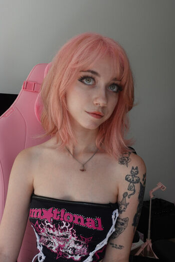 Iluvmeww page leaked private photo uncensored HD quality