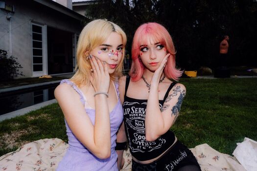 Iluvmeww page leaked private photo uncensored HD quality