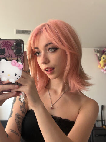 Iluvmeww page leaked private photo uncensored HD quality