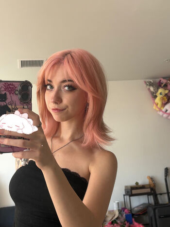 Iluvmeww page leaked private photo uncensored HD quality