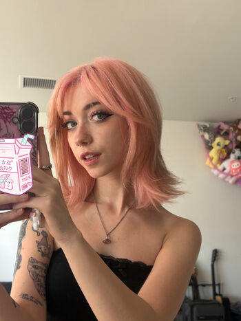 Iluvmeww page leaked private photo uncensored HD quality