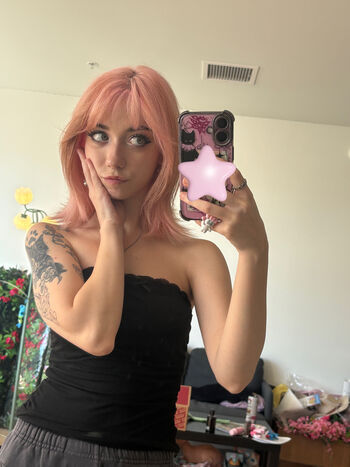 Iluvmeww page leaked private photo uncensored HD quality